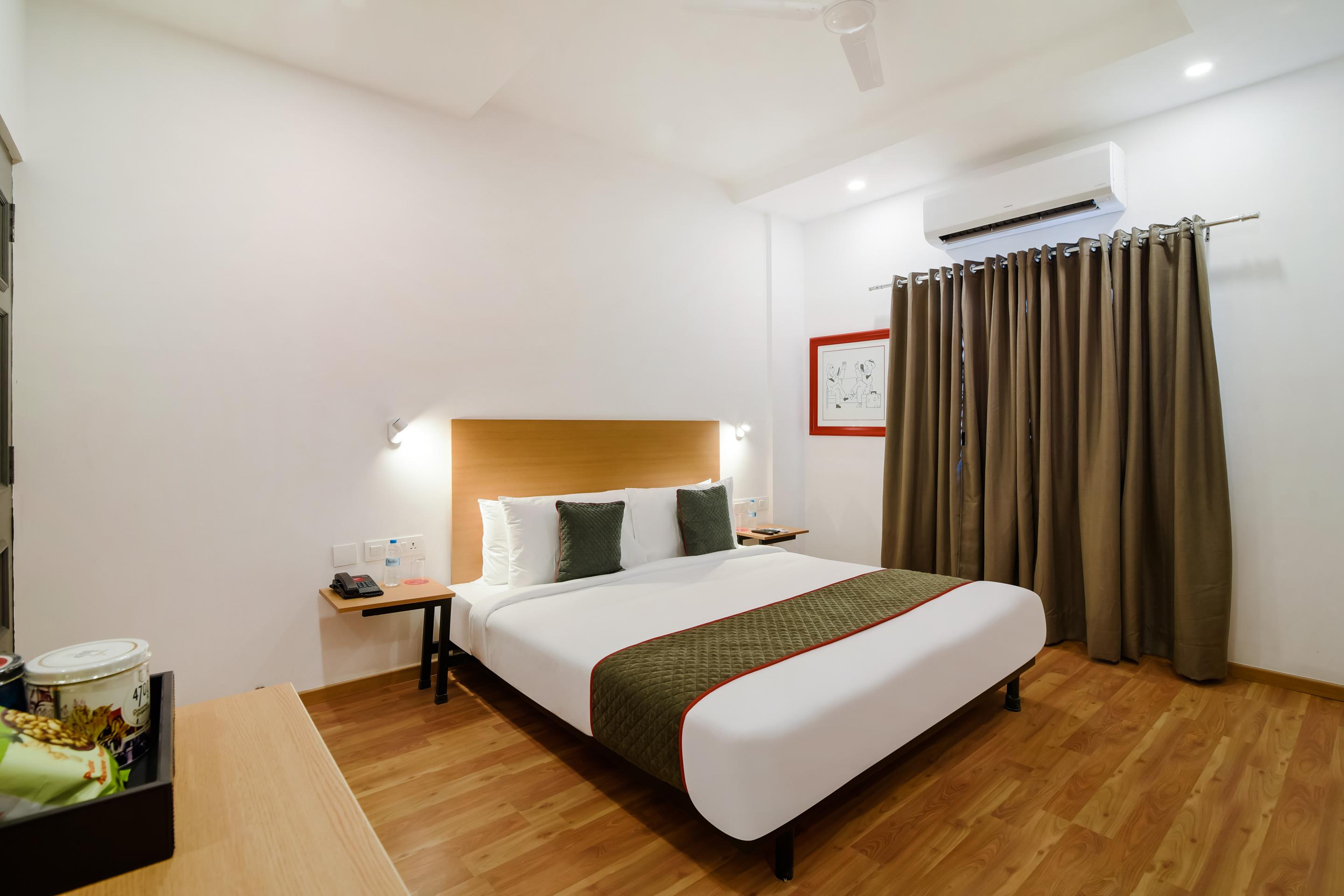 Oyo Townhouse 091 Nungambakkam Hotell Chennai Eksteriør bilde