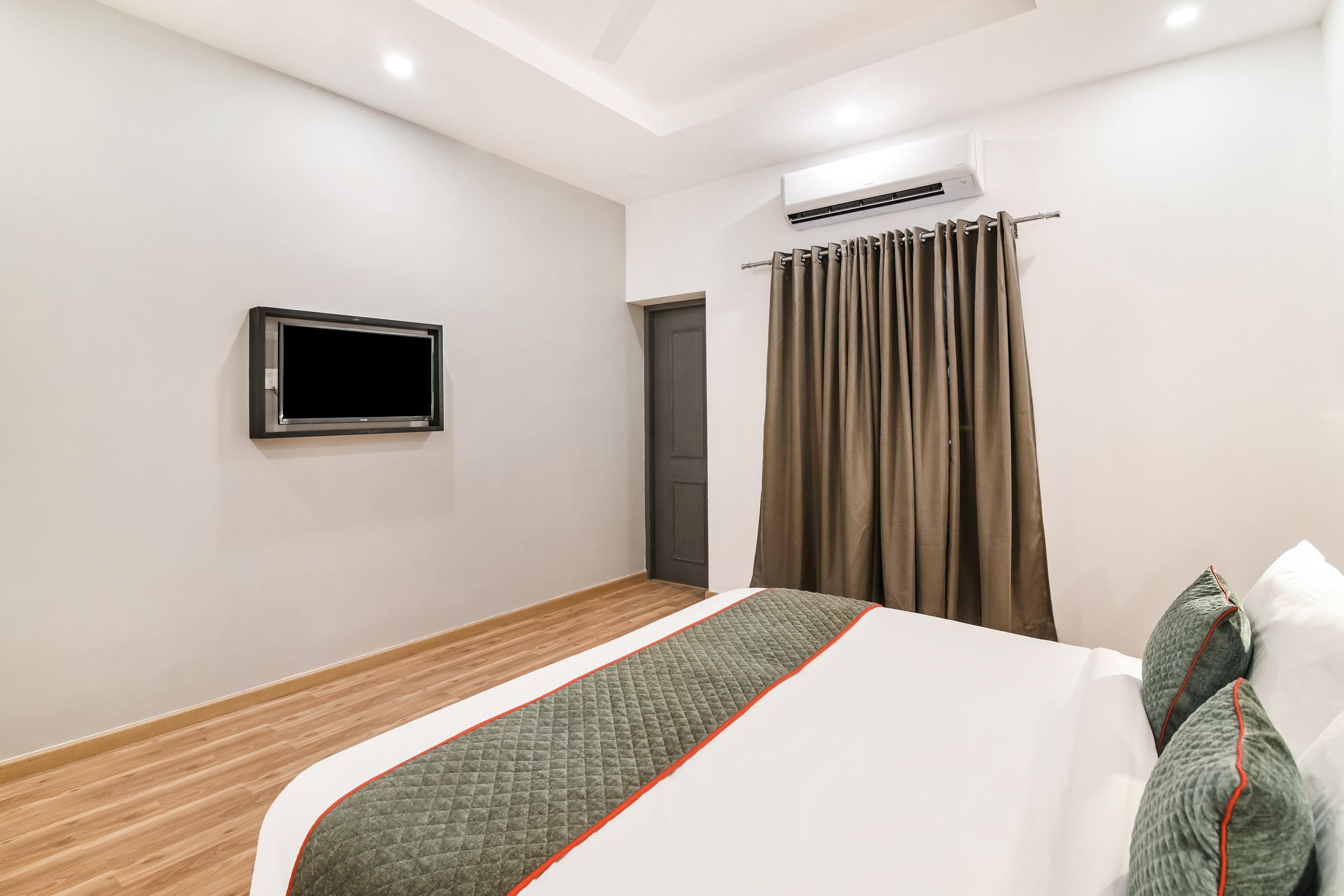Oyo Townhouse 091 Nungambakkam Hotell Chennai Eksteriør bilde