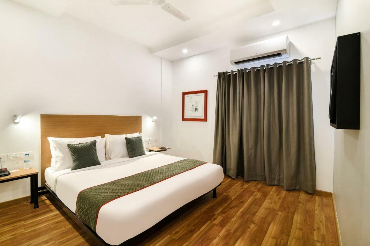 Oyo Townhouse 091 Nungambakkam Hotell Chennai Eksteriør bilde