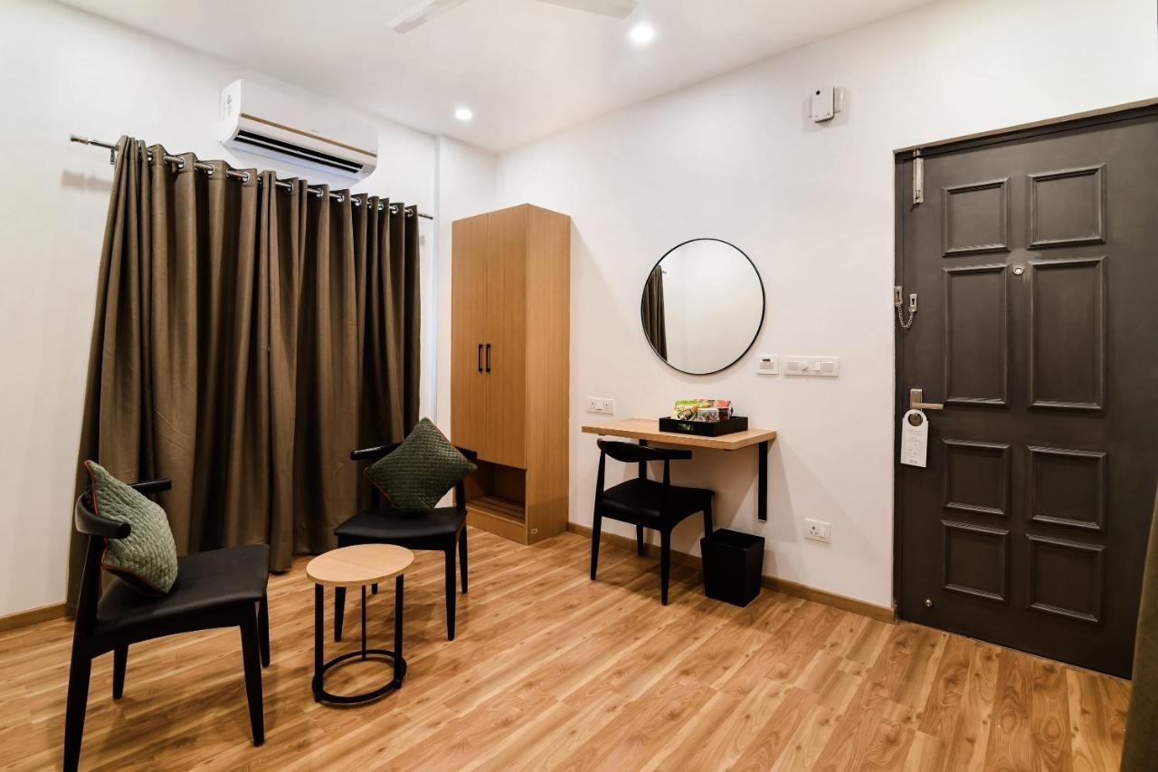 Oyo Townhouse 091 Nungambakkam Hotell Chennai Eksteriør bilde