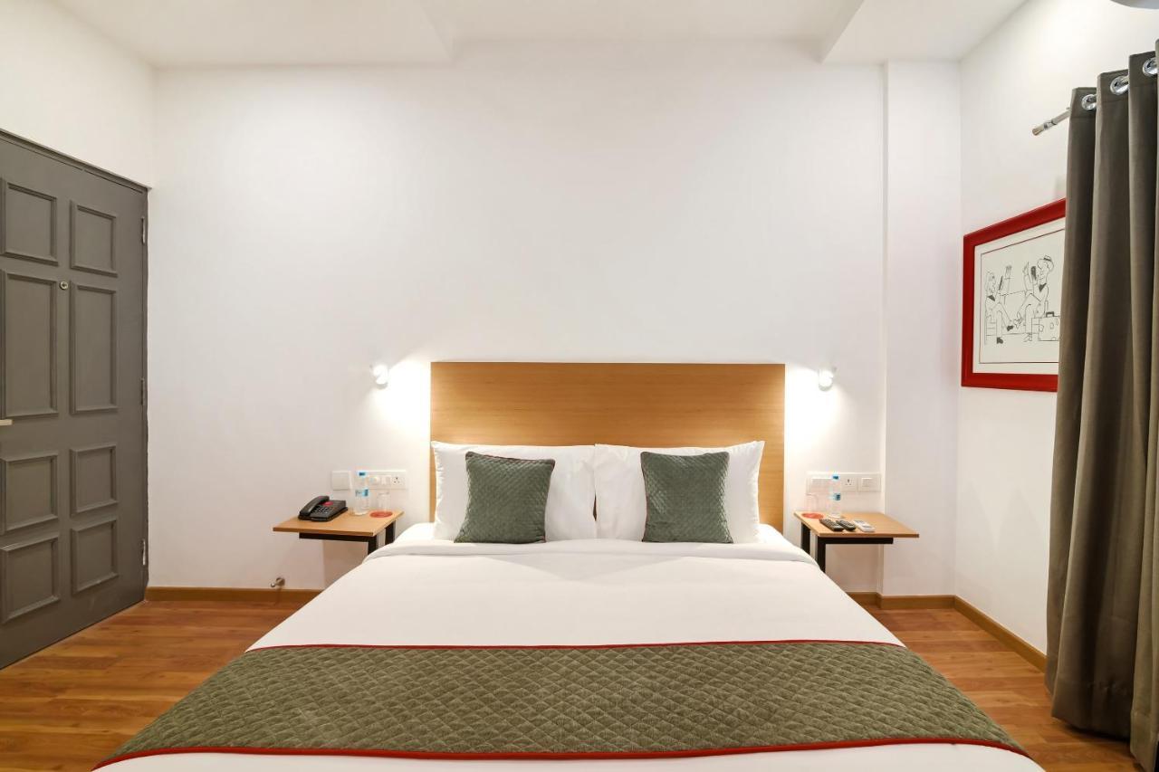 Oyo Townhouse 091 Nungambakkam Hotell Chennai Eksteriør bilde